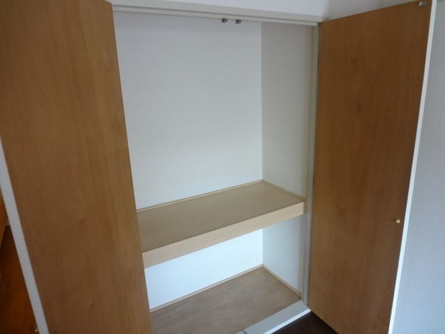 その他設備　♪たっぷり入る収納付き♪