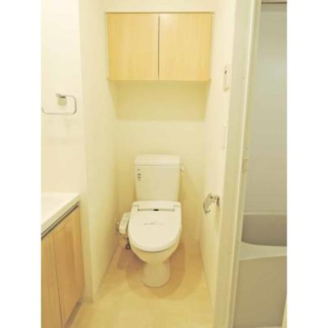 トイレ　※写真は同タイプ住戸です。