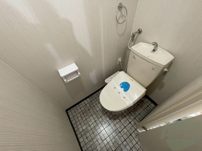 トイレ　トイレです。ウォシュレット付を探している方、おすすめです。