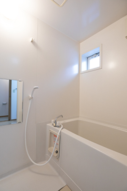 バス・シャワールーム　※写真は同タイプ住戸です。