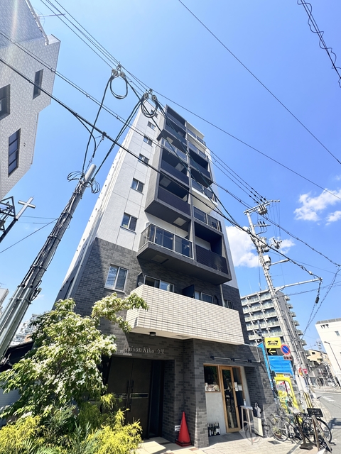 建物外観　駅まで１分の好立地♪