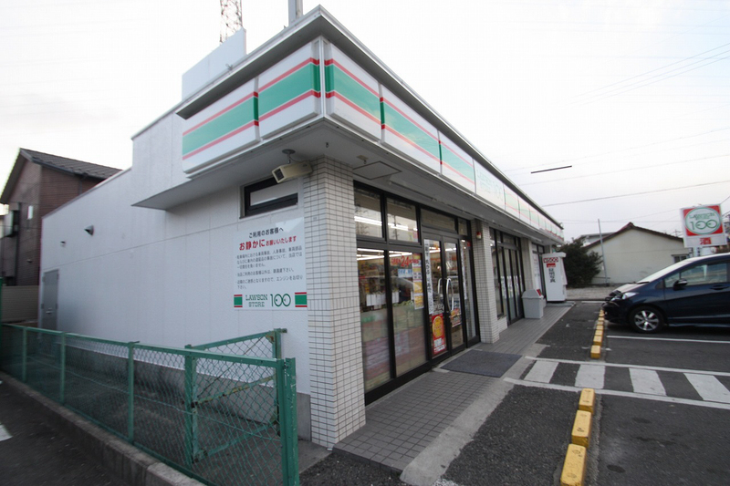 コンビニ　ローソンストア100 徳重名古屋芸大駅前（コンビニ）まで324m