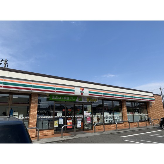 コンビニ　セブンイレブン富山本郷町店（コンビニ）まで836m