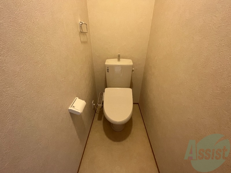 トイレ　トイレは清潔感があり安心して使用できそうです。
