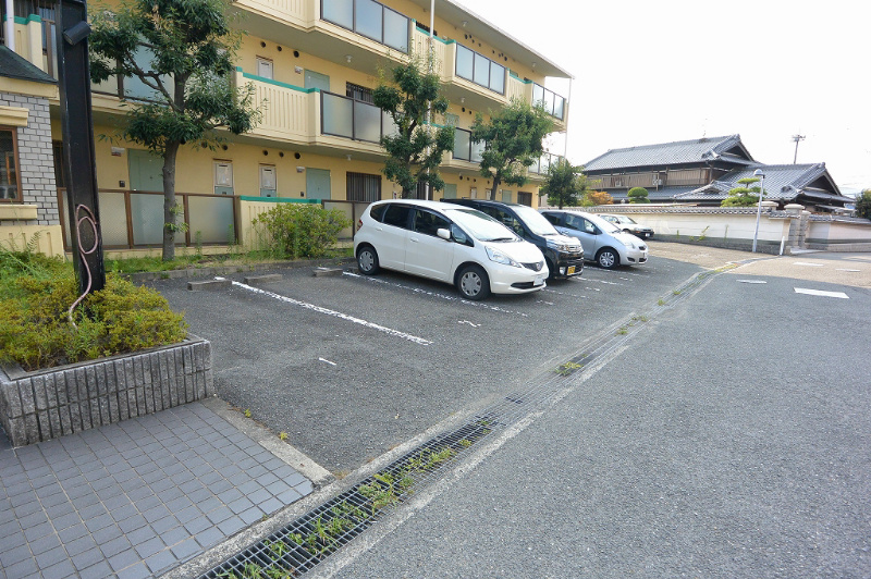 駐車場　駐車場