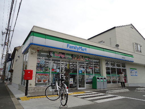 コンビニ　ファミリーマート 枚方養父東店（コンビニ）まで105m