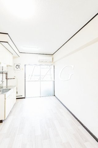 居室・リビング　洋室のお部屋です。