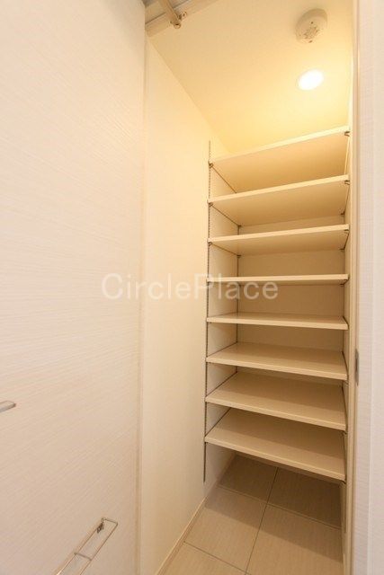 その他設備　シューズインクローク