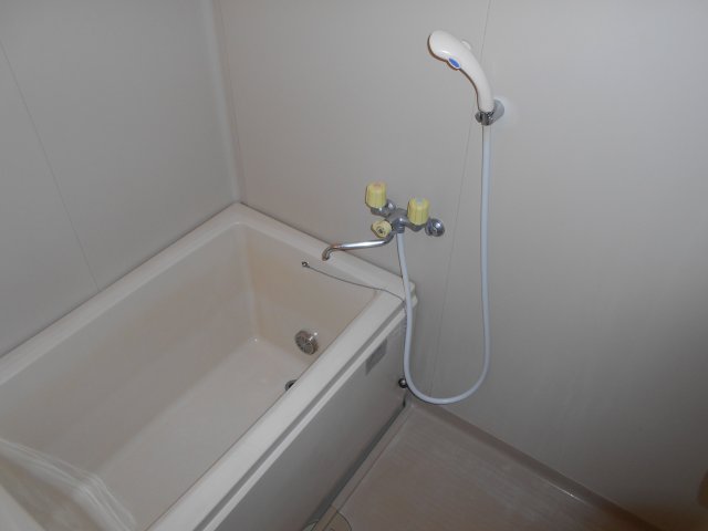 バス・シャワールーム　同タイプのお部屋写真です。