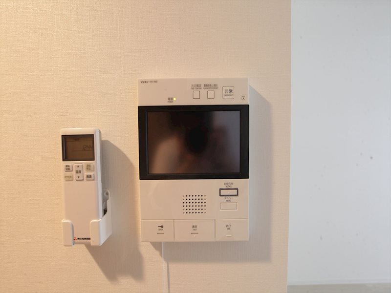 セキュリティ　TVモニター付インターホン