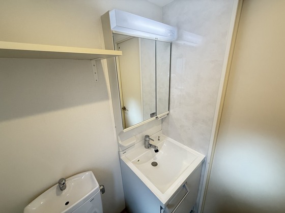 洗面設備　※別部屋の写真です