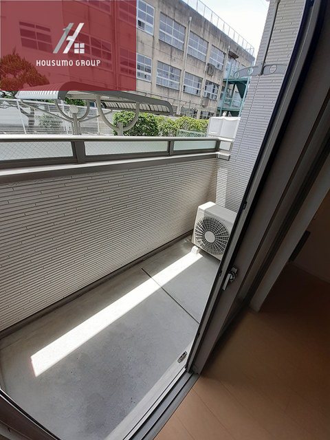バルコニー　バルコニーがあります