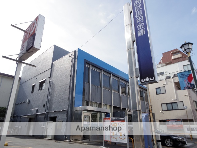 銀行　西武信用金庫三鷹支店（銀行）まで180m