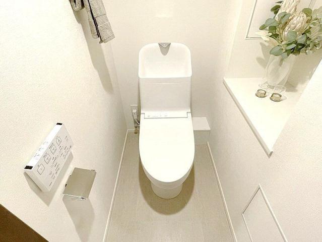 トイレ　※別部屋の参考写真です。