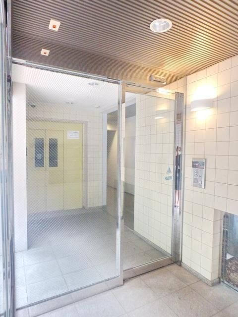 エントランス　★オートロック付き★