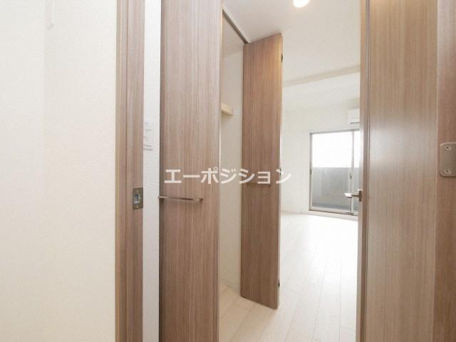 収納　レオンコンフォート難波西III