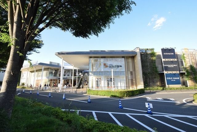 ショッピングセンター　三井アウトレットパーク入間（ショッピングセンター）まで2178m