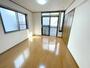 居室・リビング　★明るい２面採光のお部屋です★