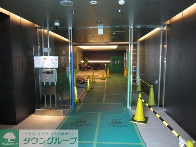 エントランス　★お問い合わせはタウンハウジングまで★
