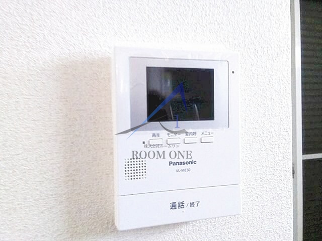 セキュリティ　モニター付きインターホンです。