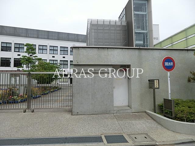 小学校　港区立高輪台小学校（小学校）まで816m