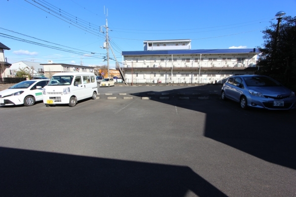 駐車場　駐車場
