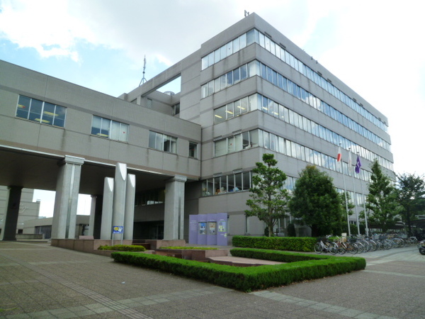 役所　和光市役所（役所）まで670m