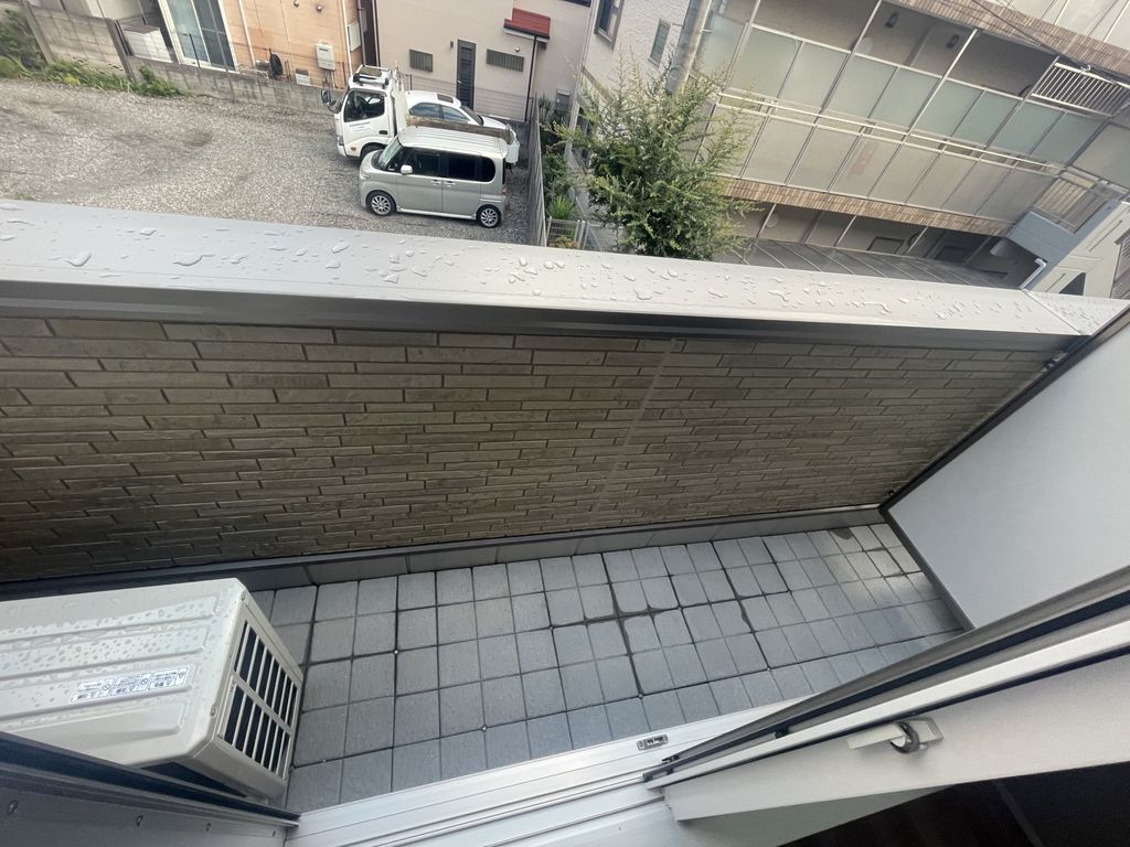 バルコニー　庭