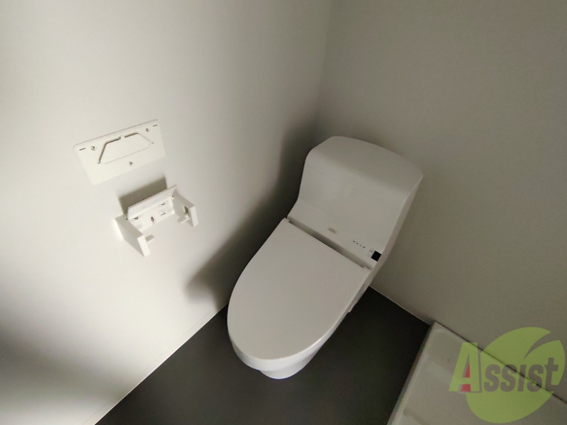 トイレ　トイレは綺麗でウォッシュレットも付いて快適にお使い頂けます。