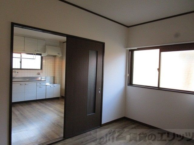 森本マンションの居間写真