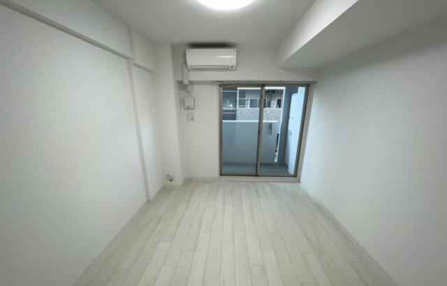 居室・リビング　写真は同マンションの別のお部屋のものです