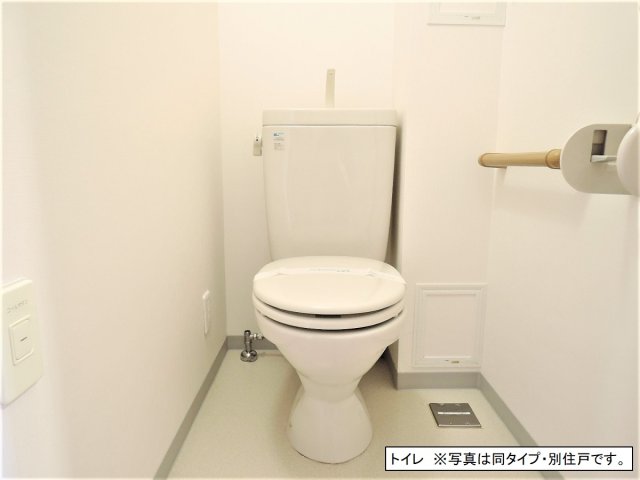 トイレ　清潔感のある水回り♪