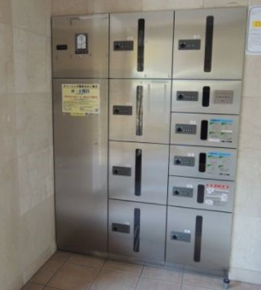 都営浅草線 宝町駅 徒歩5分 15階建 築23年の外観写真
