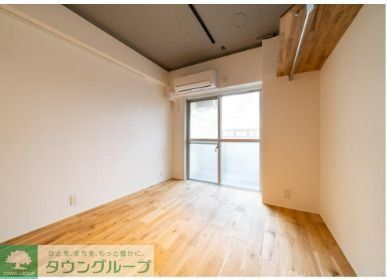 都営新宿線 曙橋駅 徒歩1分 9階建 築44年の居間写真