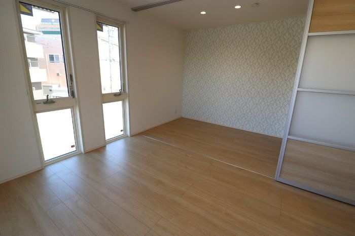 New house Newly ニューハウスニューリー A棟の居間写真