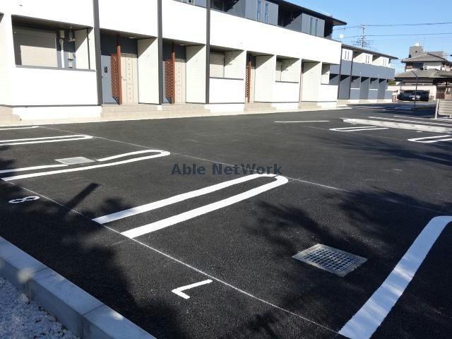駐車場　駐車場