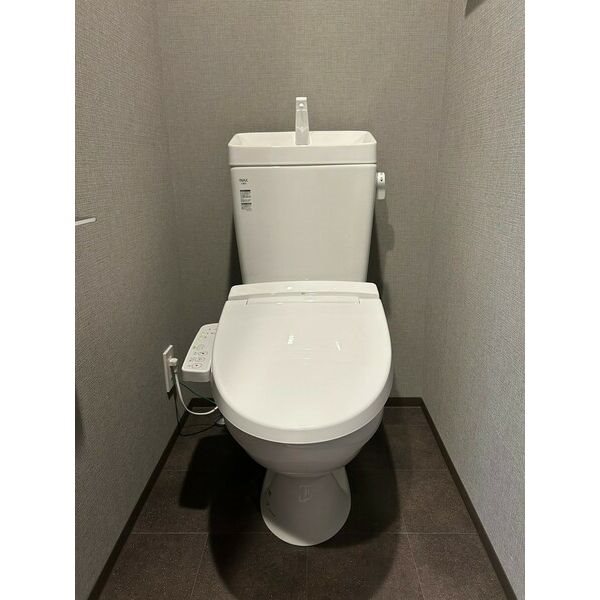 メイクスWアート今池IIIのトイレ写真