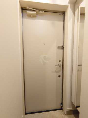 玄関　室内見学承ります。当店掲載物件以外もまとめてお問合頂けます。