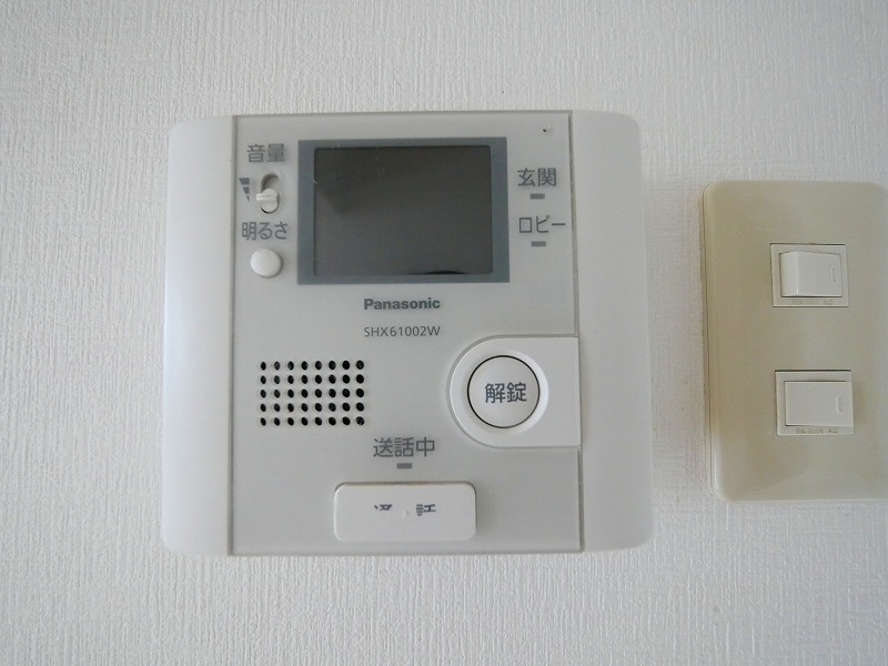 セキュリティ　TVモニターホンとオートロックがあり安心感があります♪