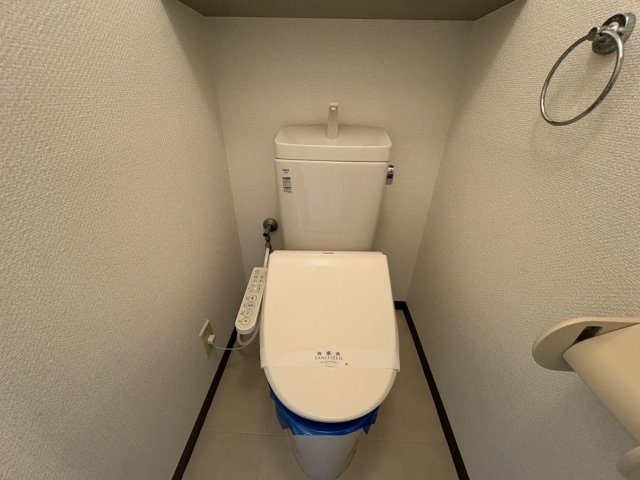 阪急京都線 高槻市駅 徒歩28分 4階建 築31年のトイレ写真