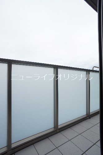 バルコニー　南に面したバルコニー☆お洗濯物も良く乾きます☆