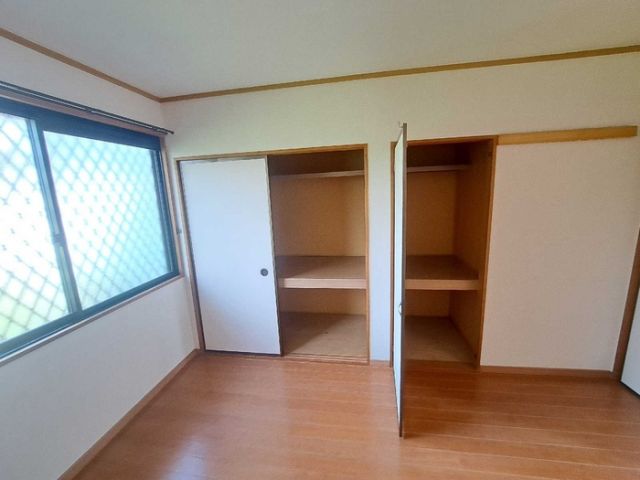 ＪＲ上越線 井野駅 徒歩10分 2階建 築32年の内装写真