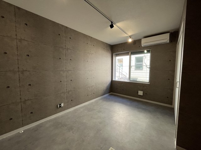 Back Alleyの居間写真