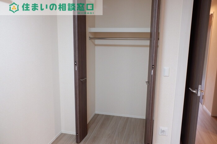 収納　同型