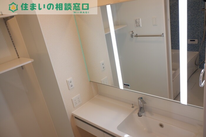 洗面設備　同型