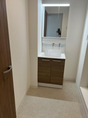 洗面設備　・参考写真