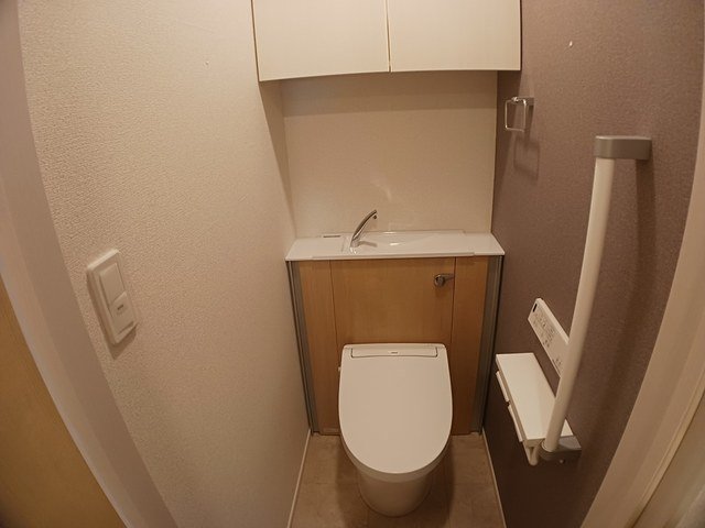 トイレ　シンプルで使いやすいトイレです