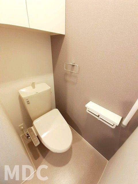 ＪＲ山陽本線 西明石駅 徒歩11分 2階建 築6年のトイレ写真