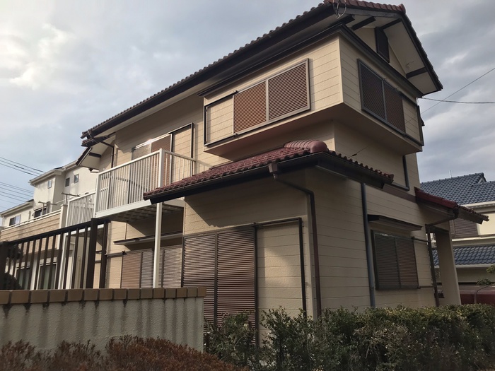 小田急小田原線 海老名駅 バス乗車時間：13分 最寄りバス停で下車 徒歩1分 2階建 築42年の外観写真