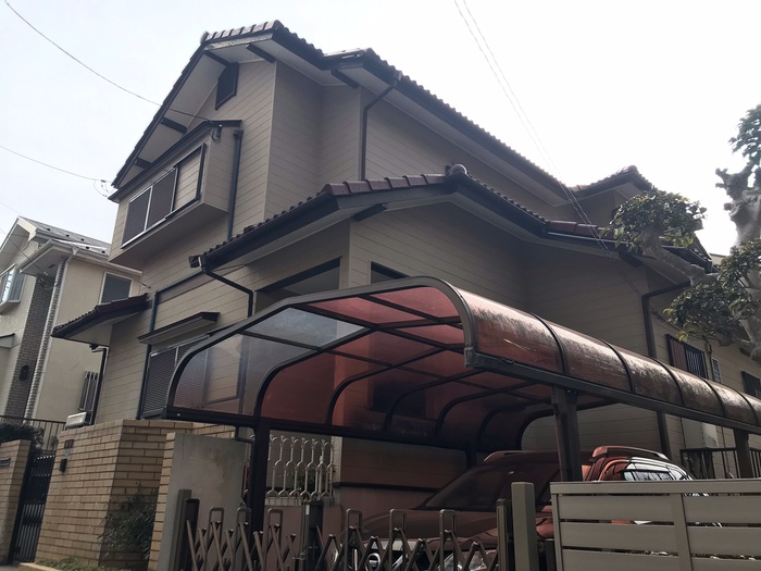 小田急小田原線 海老名駅 バス乗車時間：13分 最寄りバス停で下車 徒歩1分 築42年